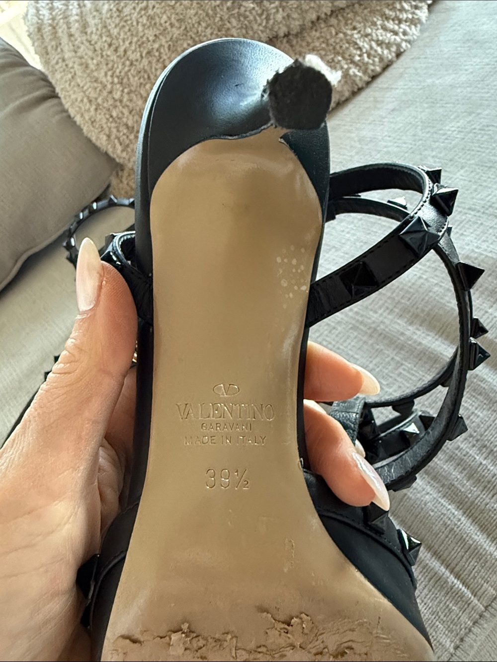 Valentino Black Rockstud T-Strap Pointed Leather Heels - Picture 2 of 8